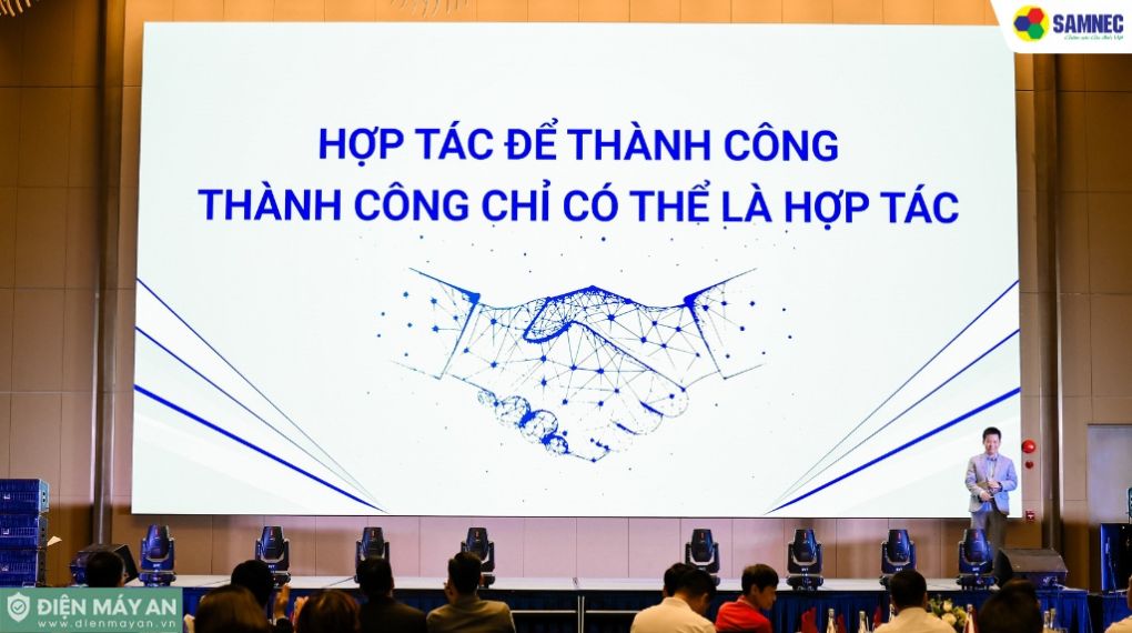 Điện máy Quang Hưng tham dự Hội nghị khách hàng Samnec - Hitachi 2025: Củng cố hợp tác, hướng đến phát triển bền vững